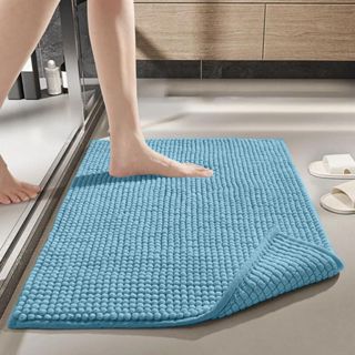 Tapete de Banheiro 40 x 60 Antiderrapante Microfibra Bolinha Macarrão Azul Claro